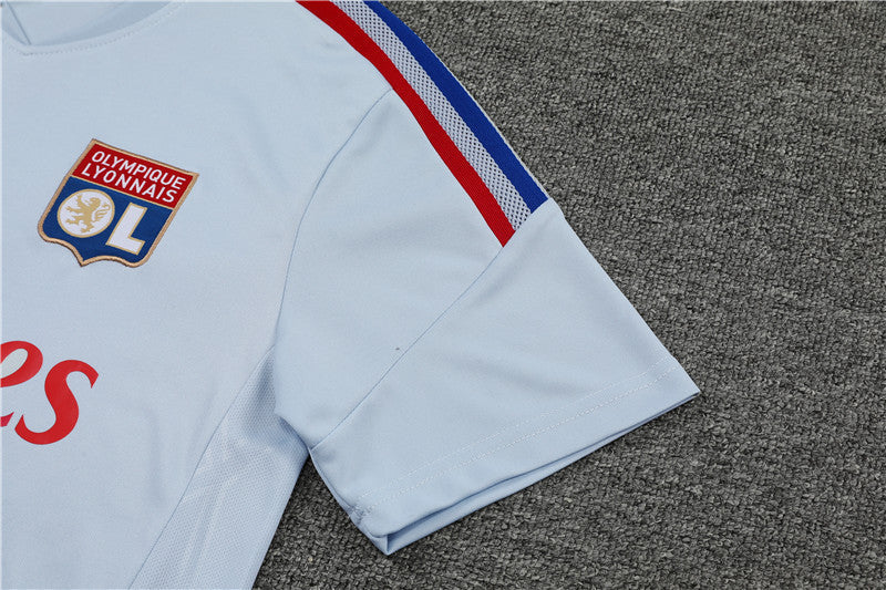 Kit Camisa e Short Olympique Lyonnais 22/23