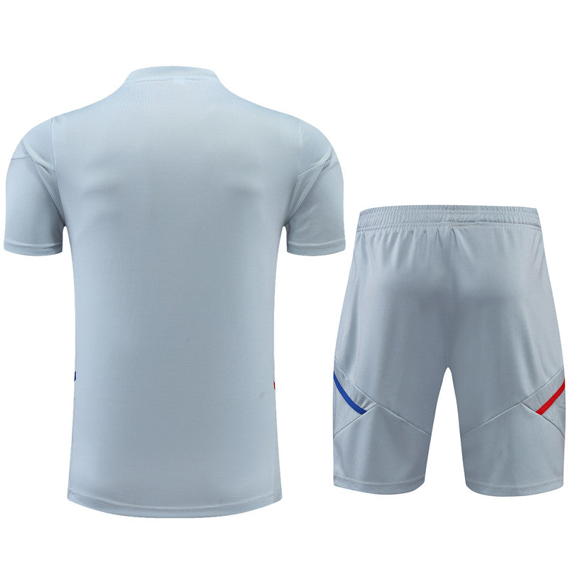 Kit Camisa e Short Olympique Lyonnais 22/23