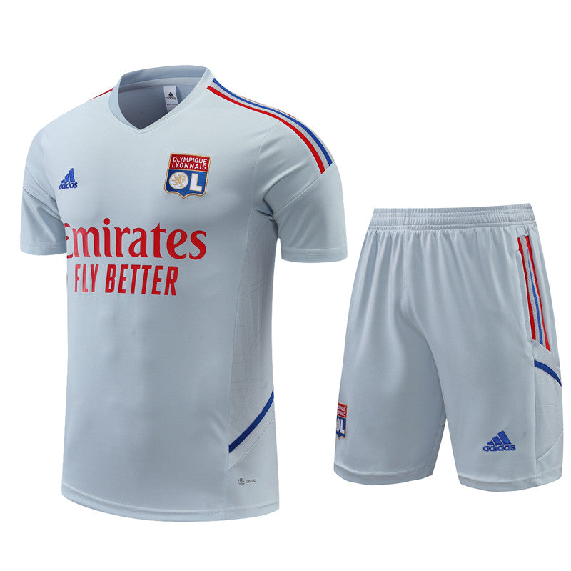 Kit Camisa e Short Olympique Lyonnais 22/23