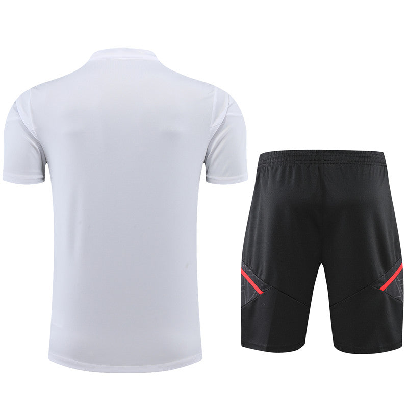 Kit Camisa e Short Bayer de Munique 22/23