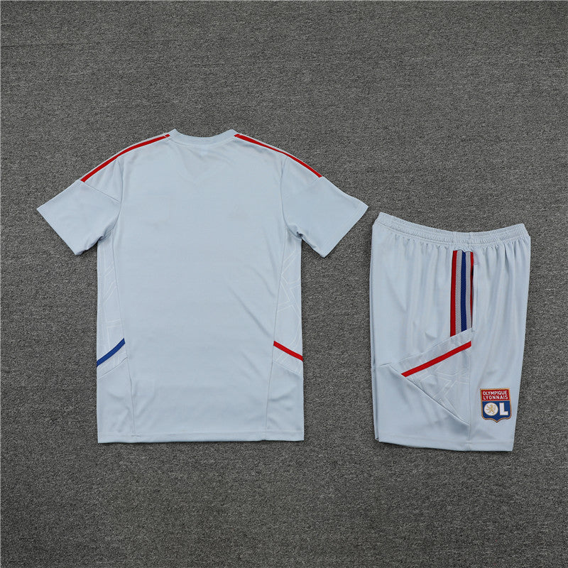 Kit Camisa e Short Olympique Lyonnais 22/23