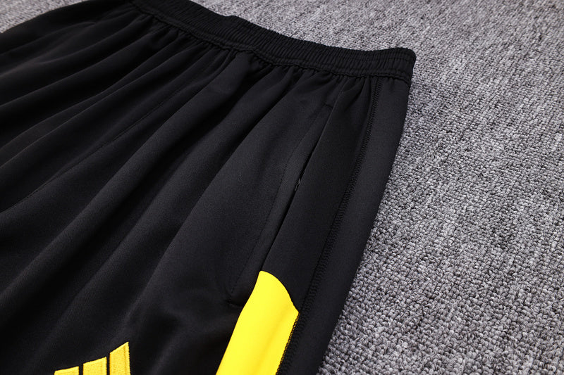 Conjunto de Treino Juventus 23/24 Preto e Amarelo - Blusa e Calça