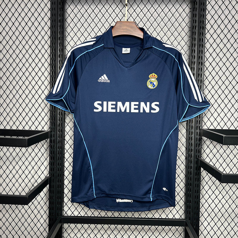 Camisa Retro Real Madrid 2005/2006 Away Azul