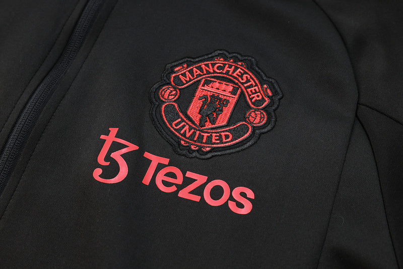 Conjunto de Treino Manchester United 23/24 Preto - Blusa e Calça