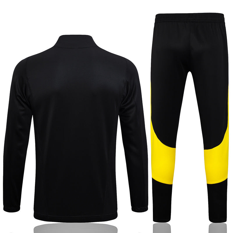 Conjunto de Treino Juventus 23/24 Preto e Amarelo - Blusa e Calça