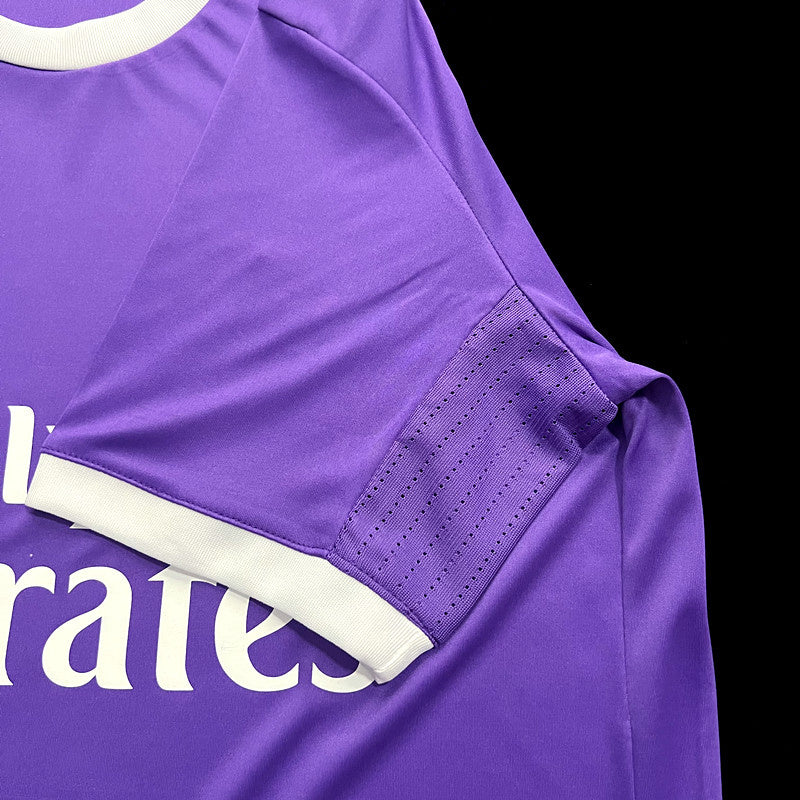 Camisa Retro Real Madrid 2016/2017 Away Roxo