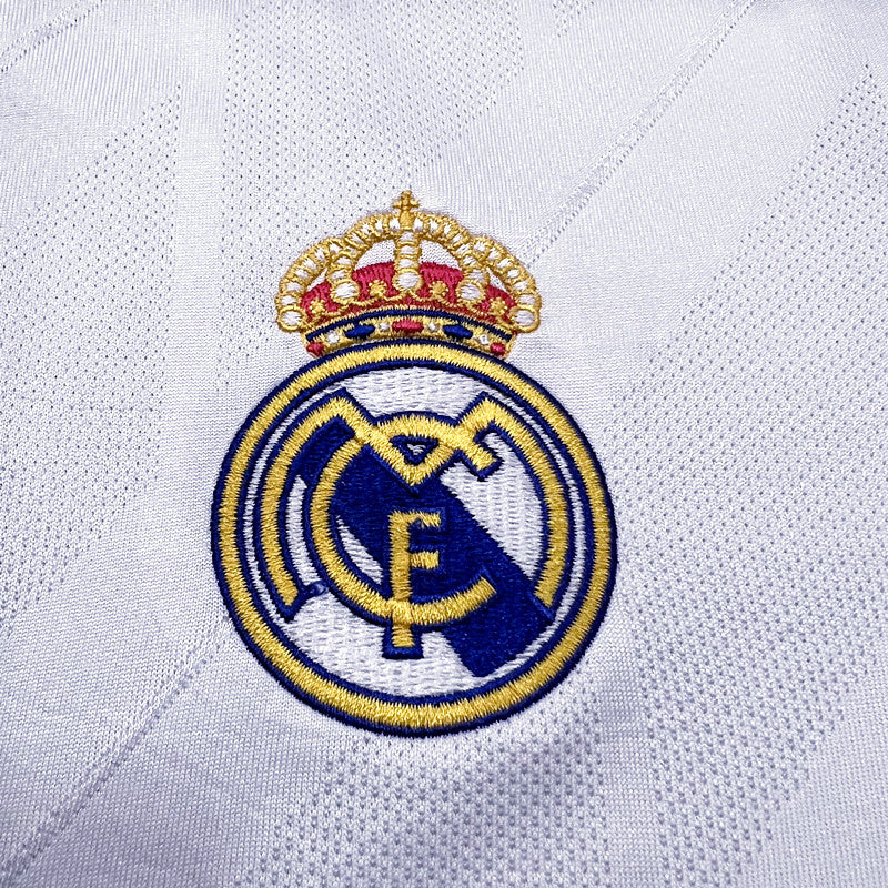 Camisa Retro Real Madrid 2017/2018 Home I Branco