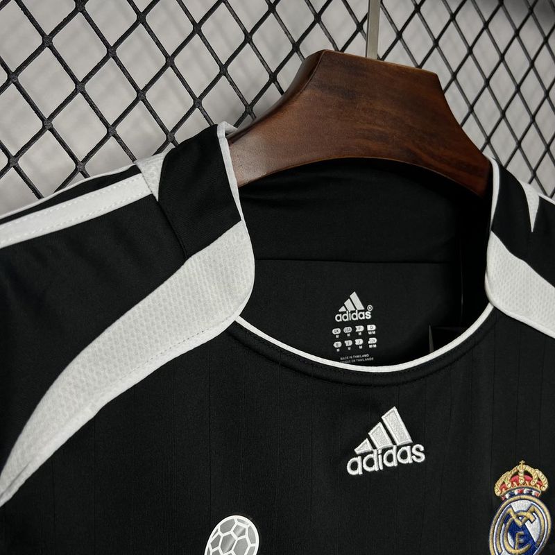 Camisa Retro Real Madrid 2006/2007 Third Preto